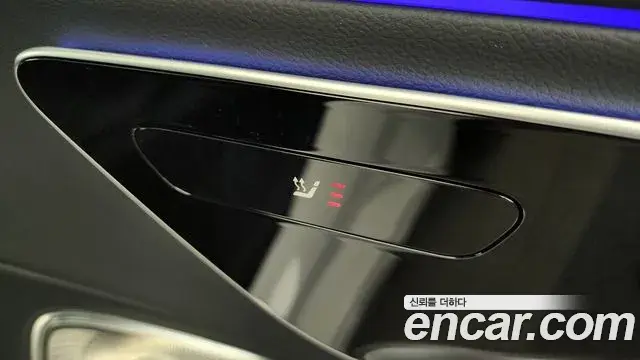 Mercedes-Benz E-Class 2025 — Photo 15/20