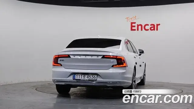 Volvo S90 2020 — ფოტო 17/20