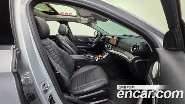 Mercedes-Benz E-Class 2020 — Фото 10/20