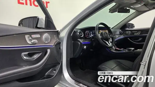 Mercedes-Benz E-Class 2020 — Фото 13/20