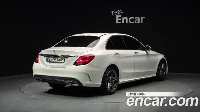 Mercedes-Benz C-Class 2021 — ფოტო 16/20