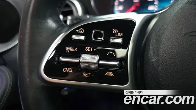 Mercedes-Benz C-Class 2021 — ფოტო 15/20