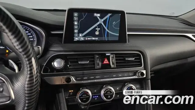 Genesis G70 2018 — Photo 17/20
