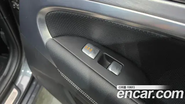 Genesis G70 2018 — Photo 3/20