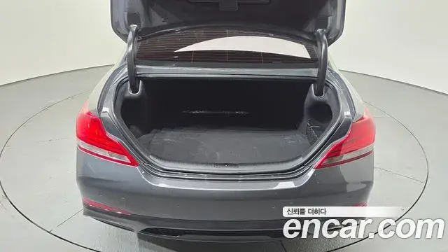 Genesis G70 2018 — Photo 20/20
