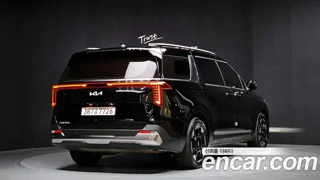 Kia Carnival 2024 — Photo 3/20