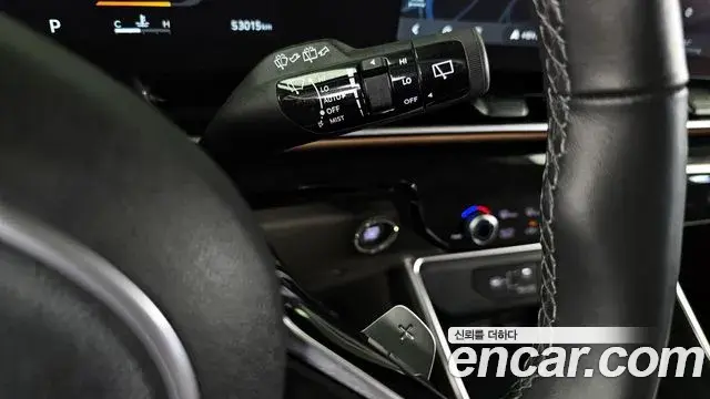 Kia Carnival 2024 — Photo 8/20
