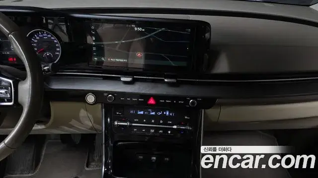 Kia Carnival 2021 — Фото 15/20