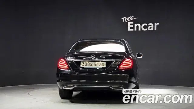 Mercedes-Benz C-Class 2018 — ფოტო 10/20