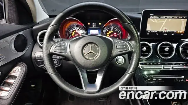 Mercedes-Benz C-Class 2018 — ფოტო 19/20