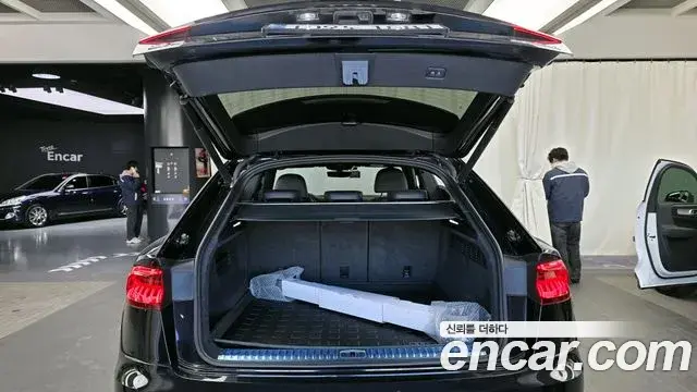 Audi Q8 2021 — Şəkil 4/20