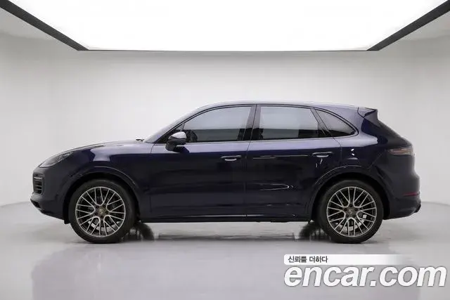 Porsche Cayenne 2019 — ფოტო 1/20