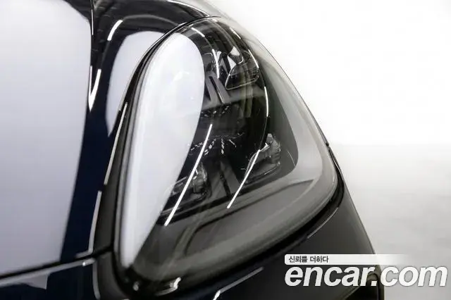Porsche Cayenne 2019 — ფოტო 6/20