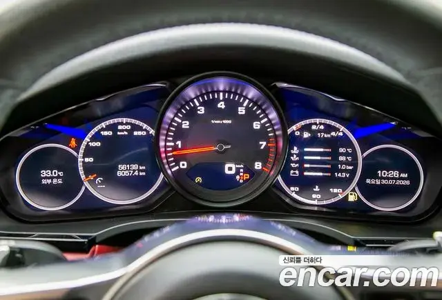 Porsche Cayenne 2019 — ფოტო 5/20