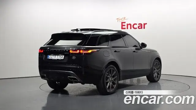 Land Rover Range Rover Velar 2023 — Фото 2/20