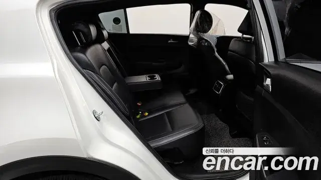 Kia Sportage The Bold 2020 — Фото 12/20