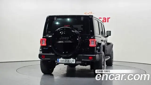 Jeep Wrangler 2021 — Photo 18/20