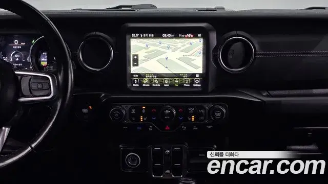 Jeep Wrangler 2021 — Photo 14/20