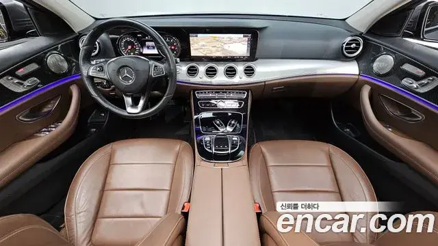 Mercedes-Benz E-Class 2018 — Фото 7/20