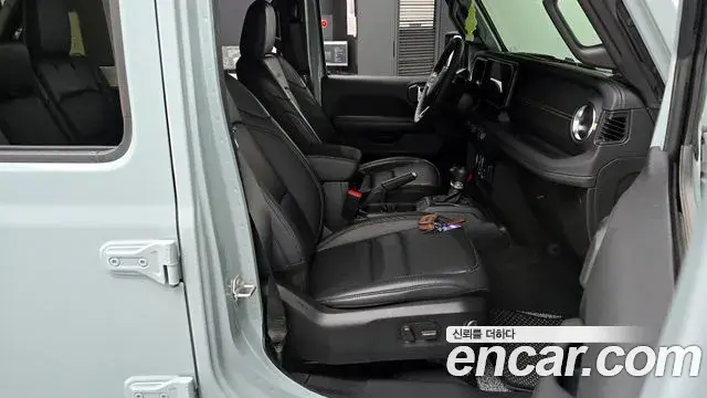 Jeep Wrangler 2024 — Şəkil 12/34