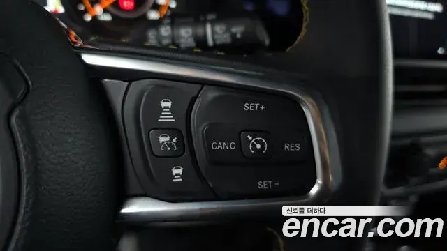 Jeep Wrangler 2024 — Şəkil 33/34