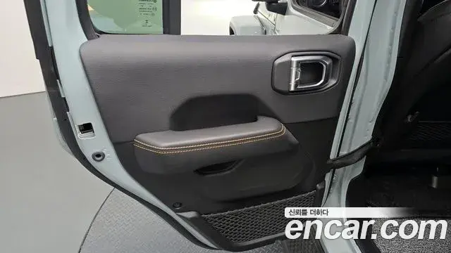 Jeep Wrangler 2024 — Şəkil 29/34