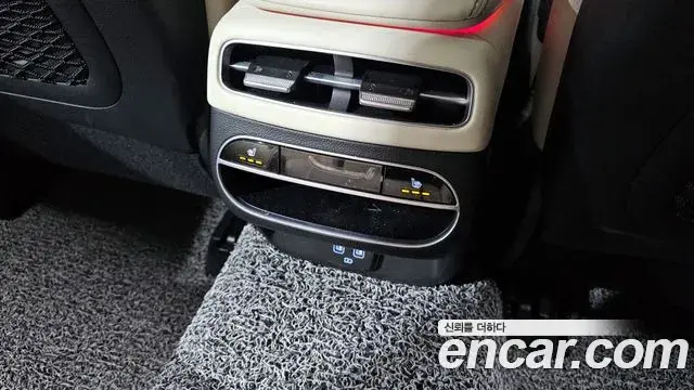 Genesis GV70 2024 — Şəkil 10/20