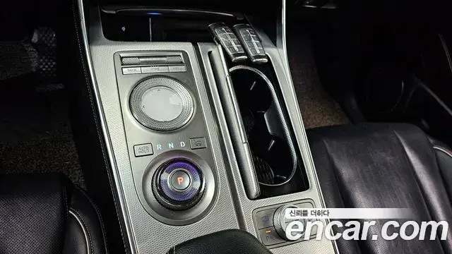 Genesis GV80 2021 — Photo 9/20