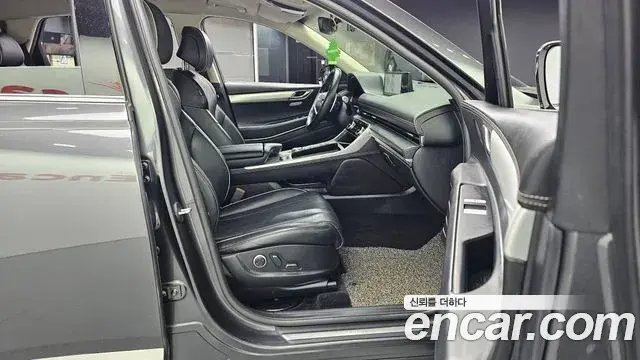 Genesis GV80 2021 — Photo 11/20