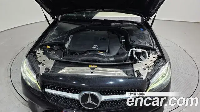 Mercedes-Benz C-Class 2019 — ფოტო 14/20