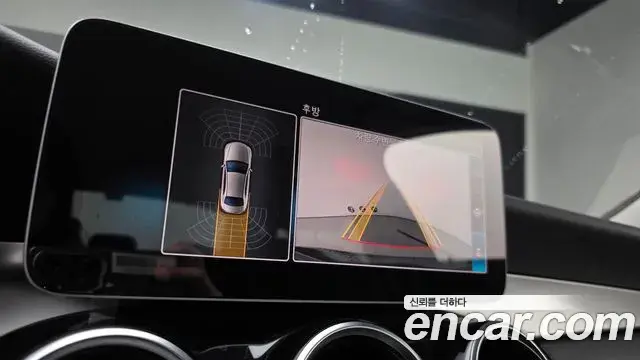 Mercedes-Benz C-Class 2019 — ფოტო 15/20