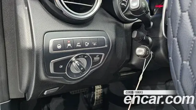 Mercedes-Benz GLC-Class 2019 — Şəkil 15/21
