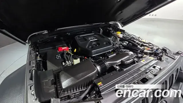 Jeep Wrangler 2022 — ფოტო 20/20