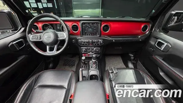 Jeep Wrangler 2022 — ფოტო 7/20