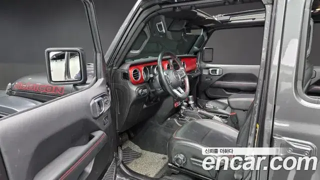 Jeep Wrangler 2022 — ფოტო 6/20