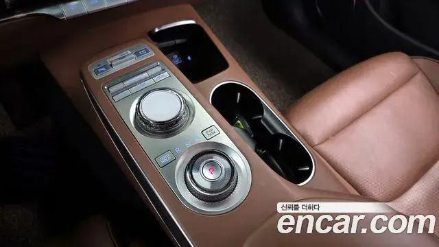 Genesis GV70 2021 — ფოტო 10/20
