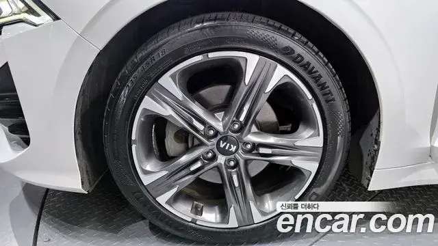 Kia K5 2021 — Photo 10/20
