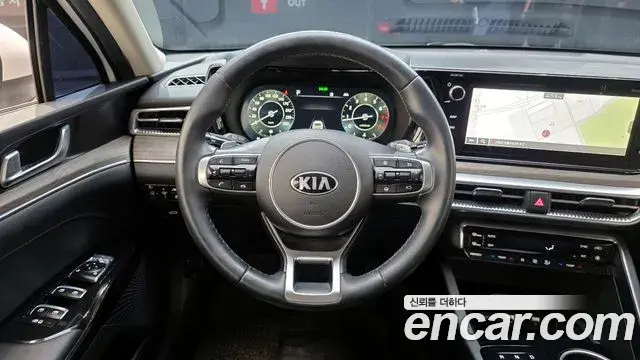 Kia K5 2021 — Photo 7/20