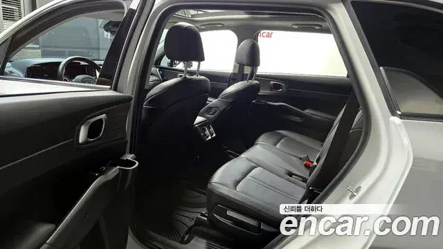Kia Sorento 2020 — Фото 11/20