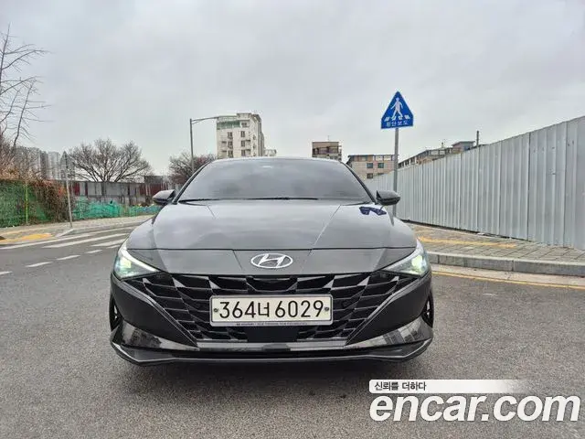 Hyundai The New Avante Hybrid 2020 — Photo 7/20