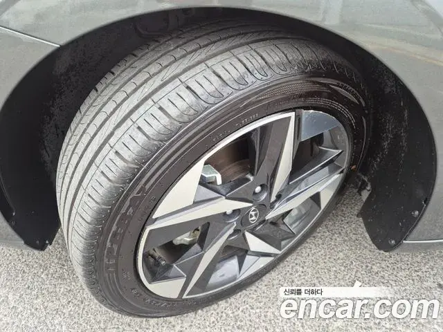 Hyundai The New Avante Hybrid 2020 — Photo 17/20