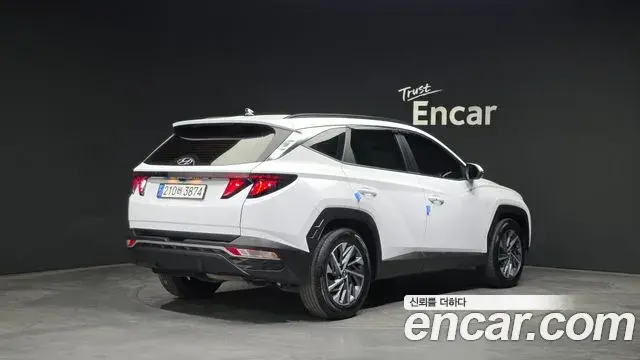 Hyundai Tucson Hybrid 2022 — ფოტო 13/20