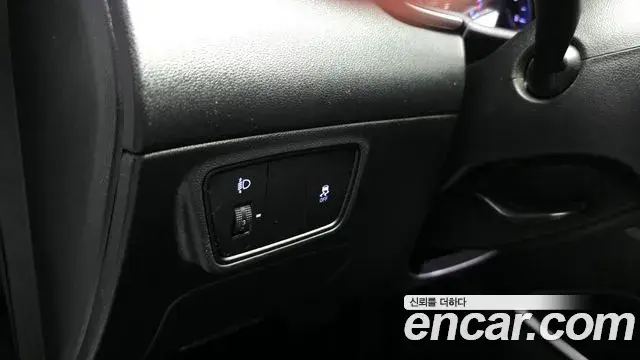 Hyundai Tucson Hybrid 2022 — ფოტო 15/20