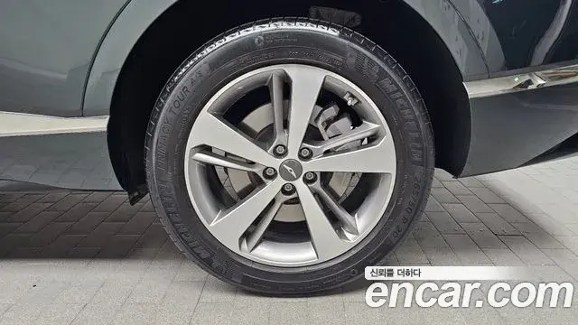 Genesis GV80 2021 — Photo 19/20