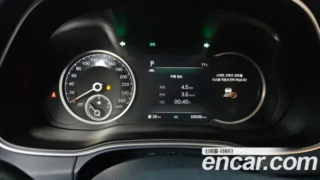 Genesis GV80 2021 — Photo 16/20