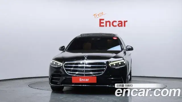 Mercedes-Benz S-Class 2022 — Photo 19/20