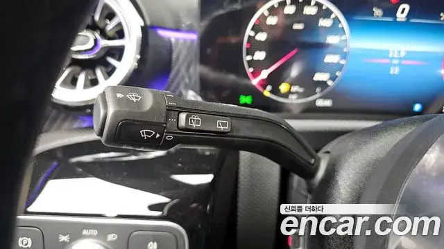 Mercedes-Benz A-Class 2025 — Photo 7/20