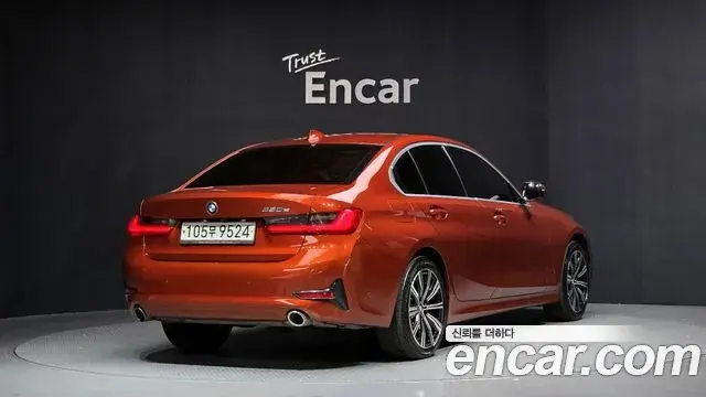 BMW 3 Series 2020 — Photo 16/20