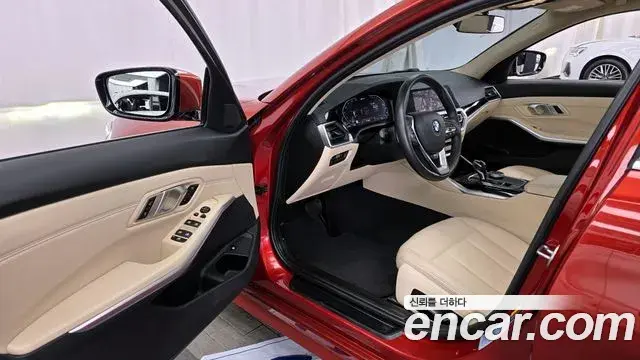 BMW 3 Series 2020 — Photo 8/20
