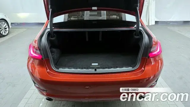 BMW 3 Series 2020 — Photo 10/20